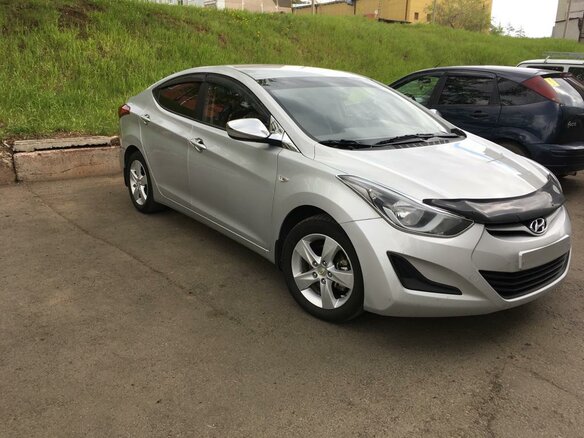 2014 Hyundai Elantra V (MD) Рестайлинг, серебристый - вид 2