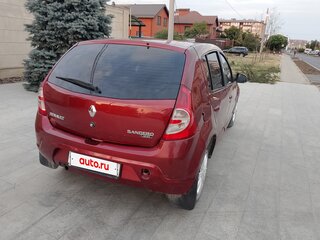2011 Renault Sandero I, красный, 510000 рублей, вид 5