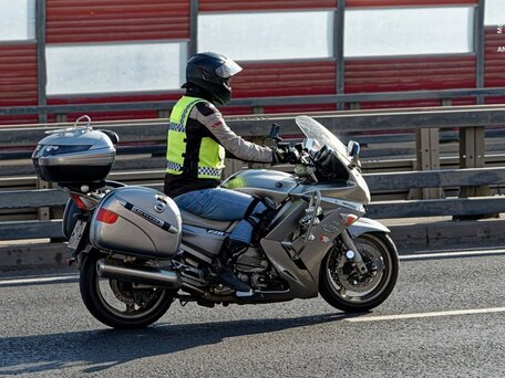 2012 Yamaha FJR1300, серебристый, 890000 рублей, вид 4