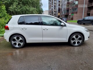 2012 Volkswagen Golf VI, белый, 1250000 рублей, вид 2