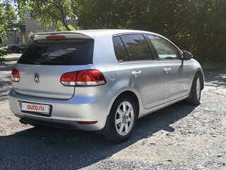 2011 Volkswagen Golf VI, серебристый, 1245000 рублей, вид 4