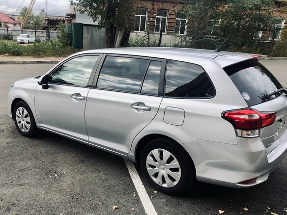 2017 Toyota Corolla Fielder XI (E160, E170) Рестайлинг 2, серебристый, 1280000 рублей - вид 9