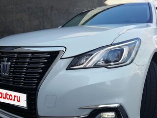 2016 Toyota Crown XIV (S210) Рестайлинг, белый, 2150000 рублей, вид 3