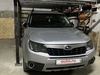 2011 Subaru Forester III Рестайлинг, серебристый, 1800000 рублей, вид 4