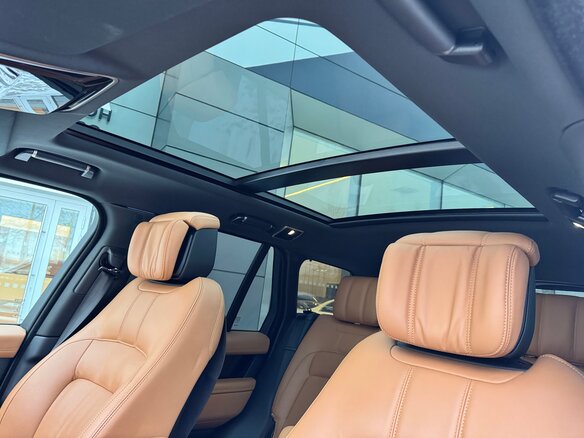 2021 Land Rover Range Rover IV Рестайлинг, пурпурный, 8490000 рублей - вид 12