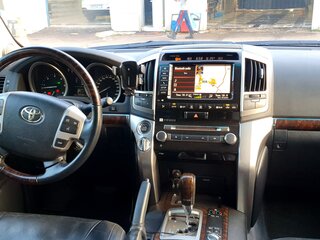 2012 Toyota Land Cruiser 200 Series Рестайлинг 1, чёрный, 4200000 рублей, вид 5