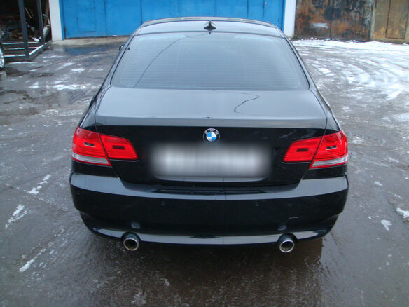 2010 BMW 3 серии 335d V (E90/E91/E92/E93), чёрный - вид 3