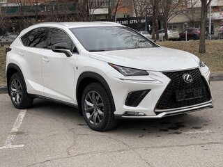 2020 Lexus NX 300 I Рестайлинг, белый, 5200000 рублей, вид 4