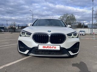 2020 BMW X1 20i xDrive II (F48) Рестайлинг, белый, 2550000 рублей, вид 1
