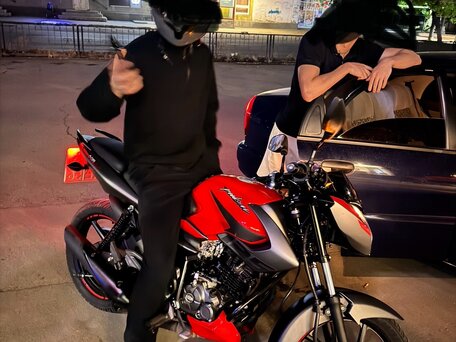 2021 Bajaj Pulsar NS 125, красный, 145000 рублей, вид 2