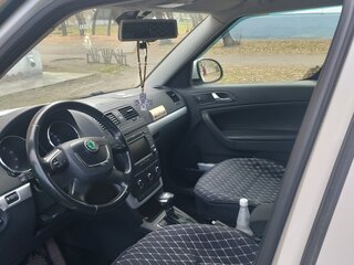 2011 Skoda Yeti I, белый, 1075000 рублей, вид 5