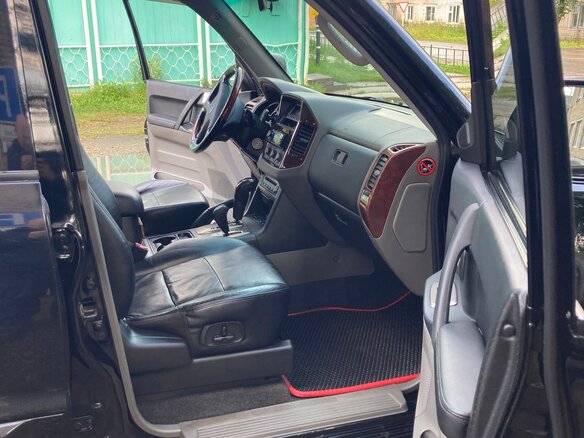 2006 Mitsubishi Pajero III Рестайлинг, чёрный, 1800000 рублей - вид 17