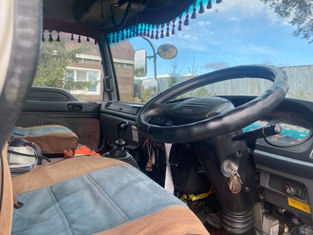 2004 Isuzu Forward (F-Series), белый, 3450000 рублей, вид 2