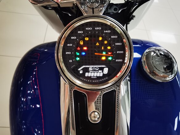 2026 Harley-Davidson Fat Boy, синий, 3300000 рублей - вид 8