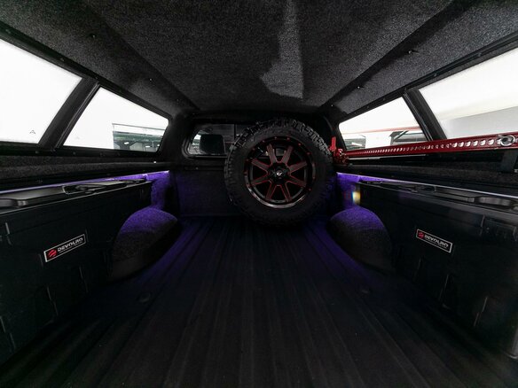 2014 Toyota Tundra CrewMax II Рестайлинг, чёрный - вид 29
