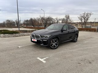 2021 BMW X6 40d III (G06), серый, 7800000 рублей, вид 4