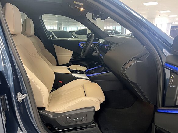 2026 BMW X3 20d xDrive IV (G45/G48), голубой, 7990000 рублей - вид 9