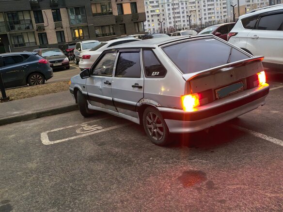 2005 Lada (ВАЗ) 2114, серебристый, 120000 рублей - вид 2