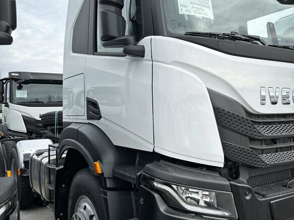 2026 Iveco Trakker, белый, 27257682 рублей - вид 4
