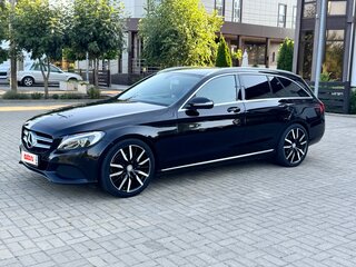 2015 Mercedes-Benz C-Класс 180 IV (W205), чёрный, 1515000 рублей, вид 2