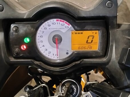 2012 Kawasaki Versys 650, жёлтый, 490000 рублей, вид 2