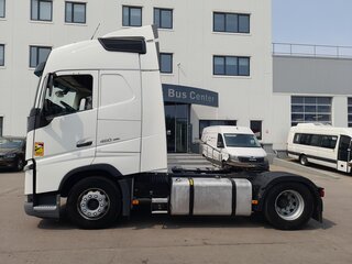 2021 Volvo FH, белый, 10990000 рублей, вид 5