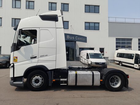 2021 Volvo FH, белый, 10990000 рублей, вид 5