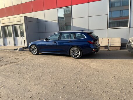 2019 BMW 3 серии 320d xDrive VII (G2x), синий, 3200000 рублей, вид 4