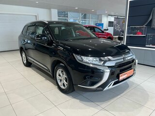 2020 Mitsubishi Outlander III Рестайлинг 3, чёрный, 2059000 рублей, вид 3