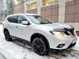 2015 Nissan X-Trail III, серебристый, 1990000 рублей, вид 2