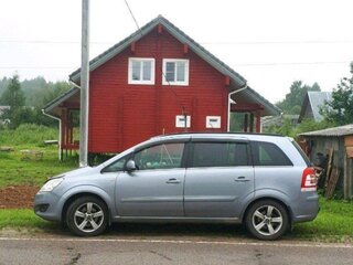 2011 Opel Zafira B Рестайлинг, серый, 700000 рублей, вид 3