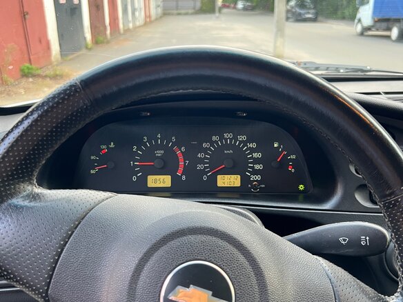 2011 Chevrolet Niva I Рестайлинг, серый, 520000 рублей - вид 10