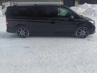 2021 Mercedes-Benz V-Класс Long 250 d длинный III (W447) Рестайлинг, чёрный, 7500000 рублей, вид 4