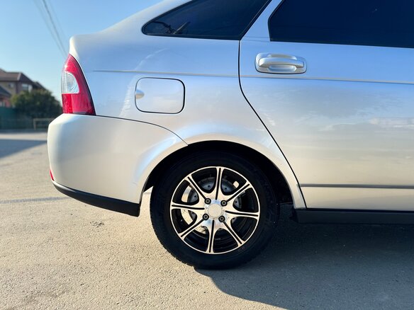 2010 Lada (ВАЗ) Priora I, серебристый, 375000 рублей - вид 9