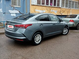 2020 Hyundai Solaris II Рестайлинг, серый, 1750000 рублей, вид 4