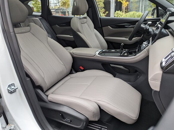 2026 Geely Atlas II, серый, 2980000 рублей - вид 10