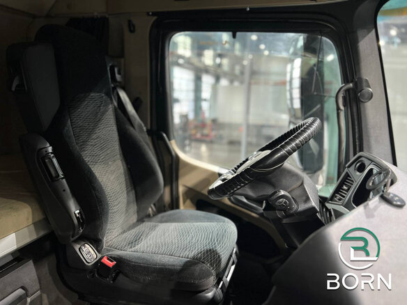 2021 Mercedes-Benz Actros, белый, 4400000 рублей - вид 13