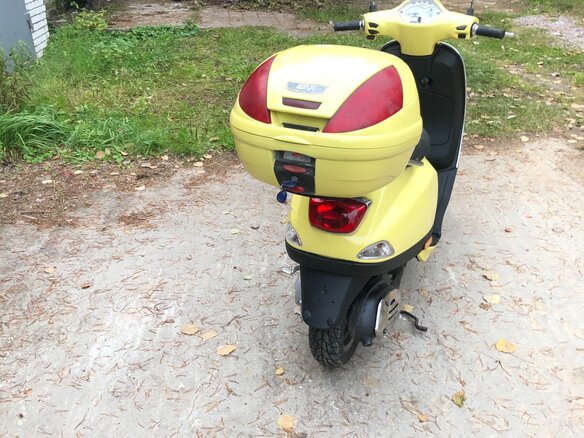 2011 Vespa LX 50, жёлтый - вид 10