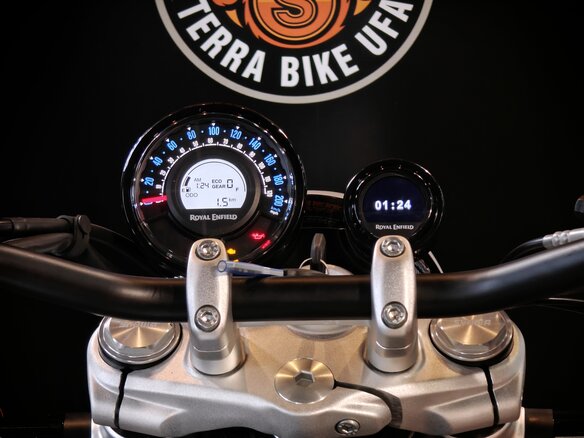 2026 Royal Enfield Super Meteor, серебристый, 773000 рублей - вид 6