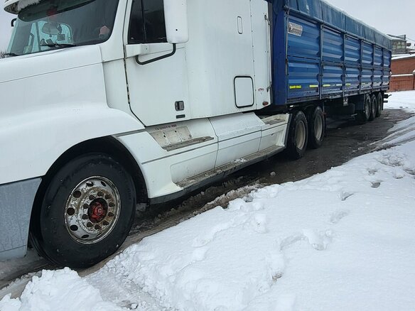 2003 Freightliner Century Class, белый, 2400000 рублей - вид 12