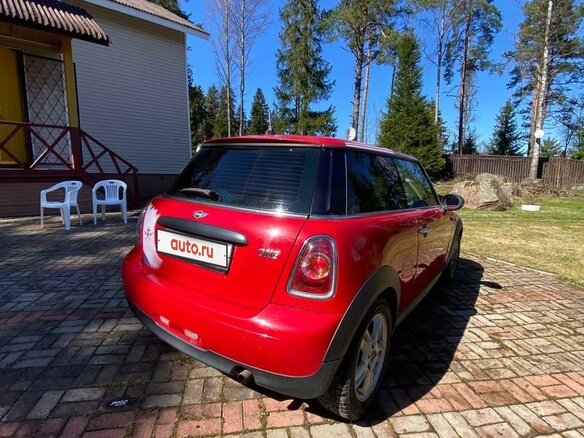 2012 Mini Hatch One II (R56) Рестайлинг, красный, 850000 рублей - вид 2