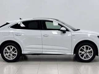 2023 Audi Q3 Sportback 35 TFSI MHEV II (F3), белый, 3230000 рублей, вид 5