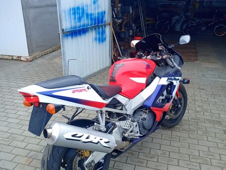 2000 Honda CBR 929RR Fireblade, красный, 500000 рублей, вид 3