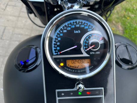 2015 Harley-Davidson Fat Boy, чёрный, 1500000 рублей, вид 5