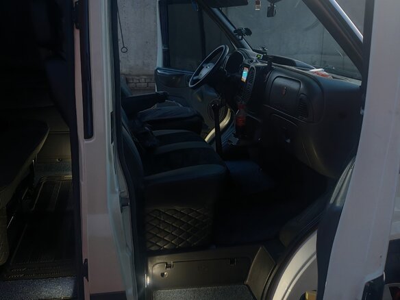 2003 Ford Transit, белый, 1380001 рублей - вид 4