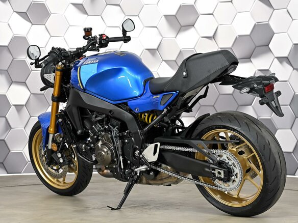 2023 Yamaha XSR900, синий, 1277000 рублей - вид 7