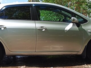 2008 Toyota Auris I, серебристый, 699000 рублей, вид 2