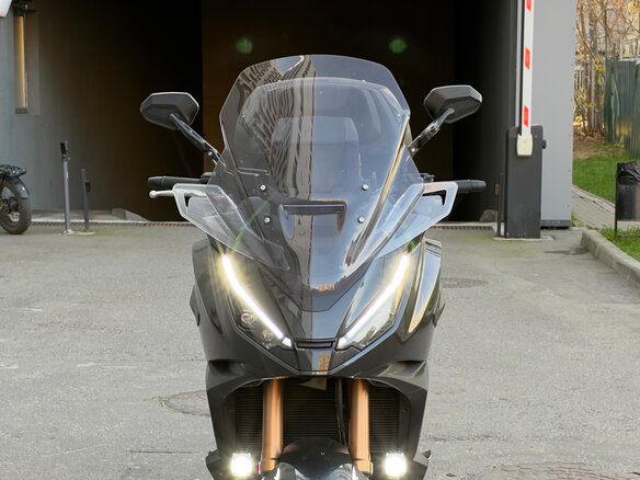 2025 Honda NT1100, чёрный, 1900000 рублей