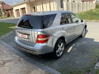 2006 Mercedes-Benz M-Класс 500 II (W164), серебристый, 735000 рублей, вид 5