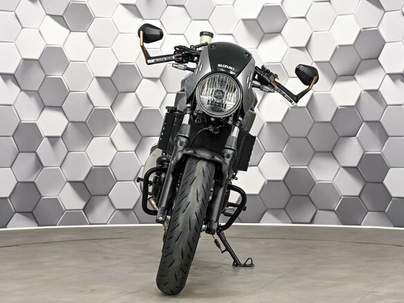 2020 Suzuki SV 650, серый, 625000 рублей - вид 4